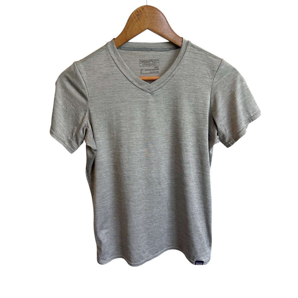 Patagonia women's S Small gray Capilene baselayer v-neck daily t-shirt
